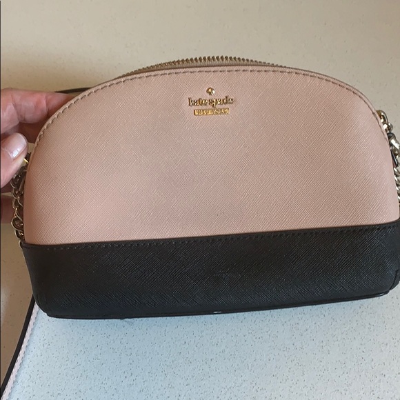 kate spade Handbags - Kate Spade Crossbody - Used